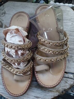 Vintage Beige Chain-Trim Slide Sandals - Women